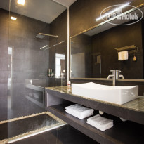 White Boutique Hotel