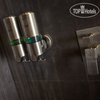 White Boutique Hotel
