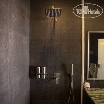 White Boutique Hotel