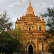 Bagan Hotel River View 