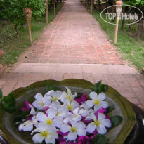 Bagan Hotel River View 