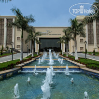 Triumph Luxury Hotel Вид