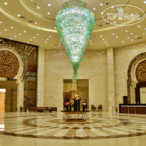 Triumph Luxury Hotel Холл