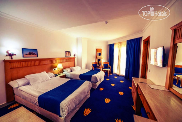 Regency Pyramids Hotel