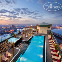 Fairmont Nile City Sky Pool