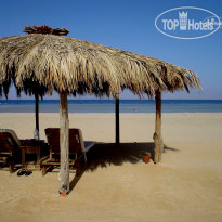 Swisscare Nuweiba Resort Hotel The beach - large sunshades