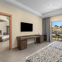 Pickalbatros Dana Beach Resort - Hurghada Family Room Lagoon View