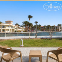 Pickalbatros Dana Beach Resort - Hurghada Family Room Lagoon View