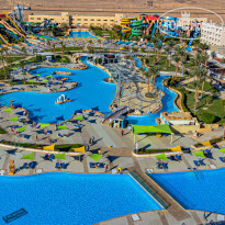 Взрослый басейн в Titanic Resort and Aqua Park 4*