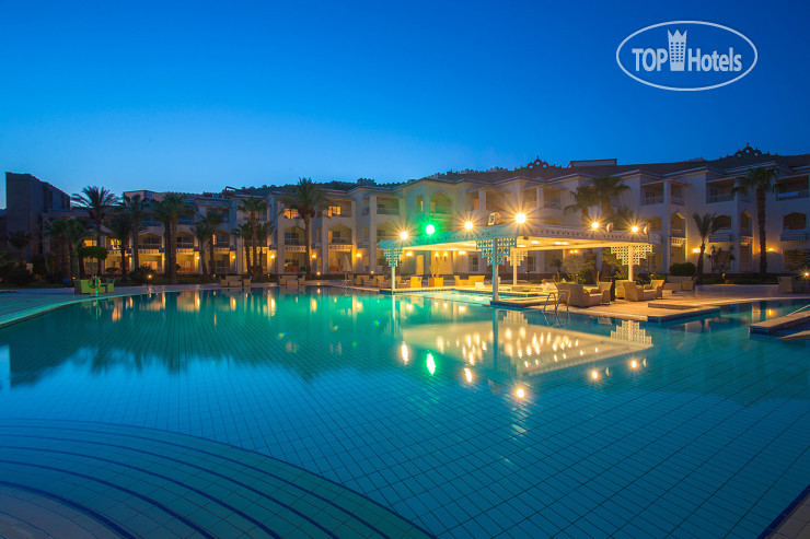 Фотографии отеля  The Grand Hotel Hurghada 4*