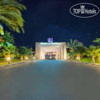 Pharaoh Azur Resort Hotel entrance