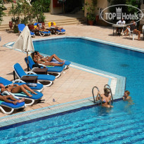 Бассейн  с подогревом в Elysees Dream Beach Hotel 4*