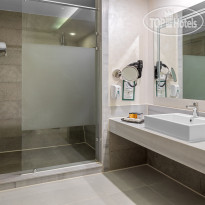 Pickalbatros Water Valley Resort - Neverland Hurghada Premium Family Room Pool View