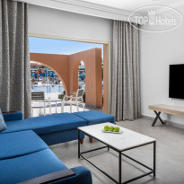 Pickalbatros Water Valley Resort - Neverland Hurghada Premium Family Room Pool View
