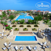 20 открытых бассейнов (половина с подогревом в зимнее время) в Jaz Aquamarine Resort 5*