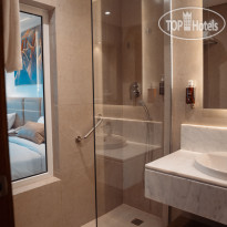 Sunny Days El Palacio Resort Elite Bathroom