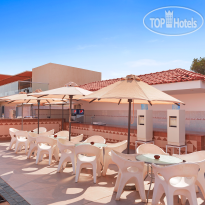 Pickalbatros Alf Leila Wa Leila Resort - Neverland Hurghada Бар на пляже