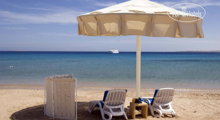Пляж в Old Palace Resort Sahl Hasheesh 5*