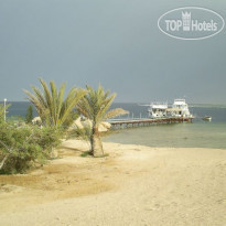 Mangrove Bay Resort 