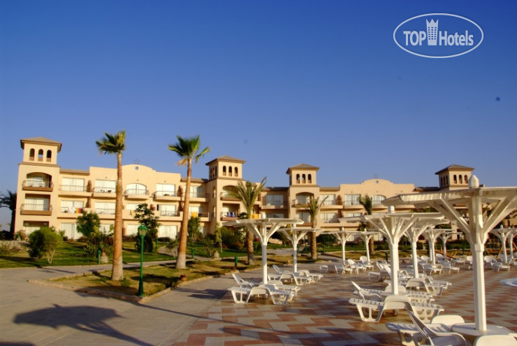 Фотографии отеля  Pensee Beach Resort Marsa Alam  4*