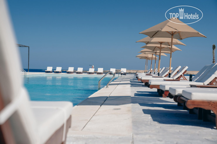 Sentido Naga Bay