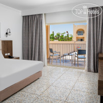 Pickalbatros Vita Resort - Portofino Marsa Alam Family Deluxe Room Pool View