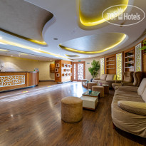 Serenity Alma Heights reception desk