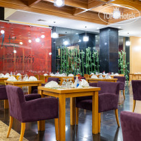 Serenity Alma Heights Zhang Qian Restaurant Asian Fu