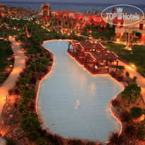 5 открытых бассейнов (2 с подогревом в зимний период)  в Coral Sea Holiday Resort & Aqua Park 5*