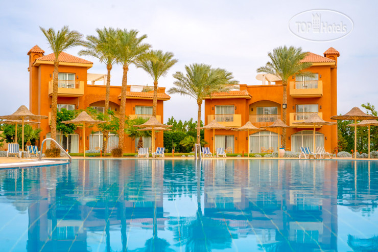 Hotelier's photos Parrotel Lagoon Waterpark Resort 5*
