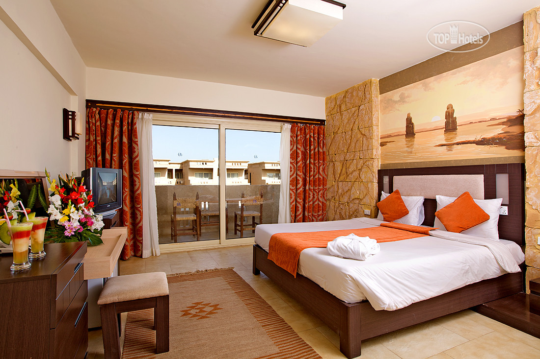 Молодежные отели в египте. Молодежные отели в египте. Молодежные отели в египте. Мовенпик отель египет. The beach heights resort spa plus.