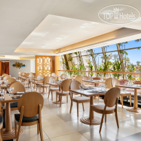 DoubleTree by Hilton Sharks Bay Resort