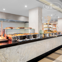 DoubleTree by Hilton Sharks Bay Resort