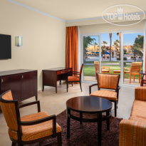 DoubleTree by Hilton Sharks Bay Resort