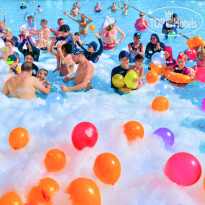 Ivy Cyrene Island Aqua Park Resort 