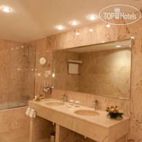 Hilton Sibiu Ванная комната