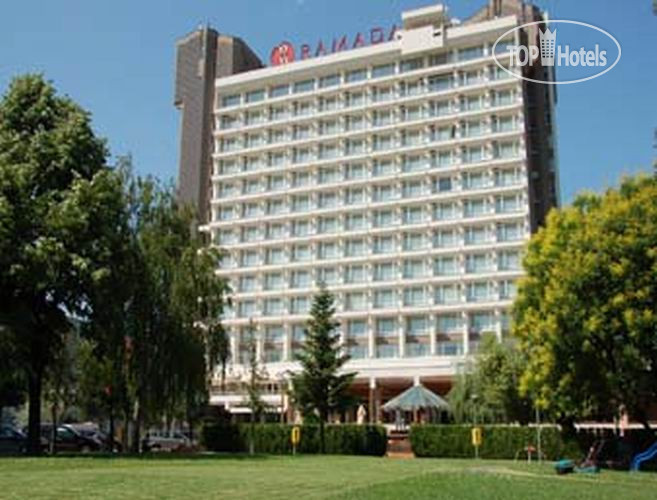 Фотографии отеля  Ramada Parc 4*