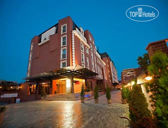 Фотографии отеля  Ramada Hotel & Suites Bucharest North 4*