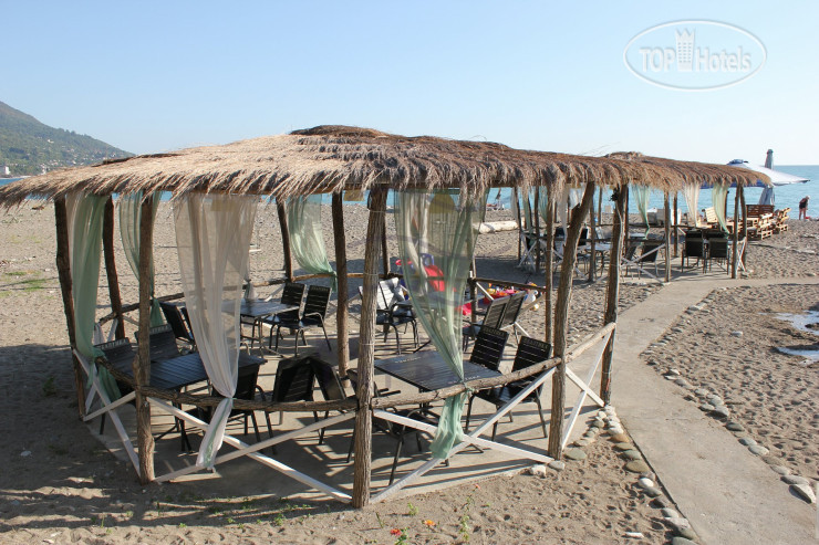 Пляж в Trouville Lodge 3*