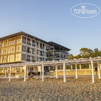 Hotel Black Sea Пля. Вид на отель с пляжа