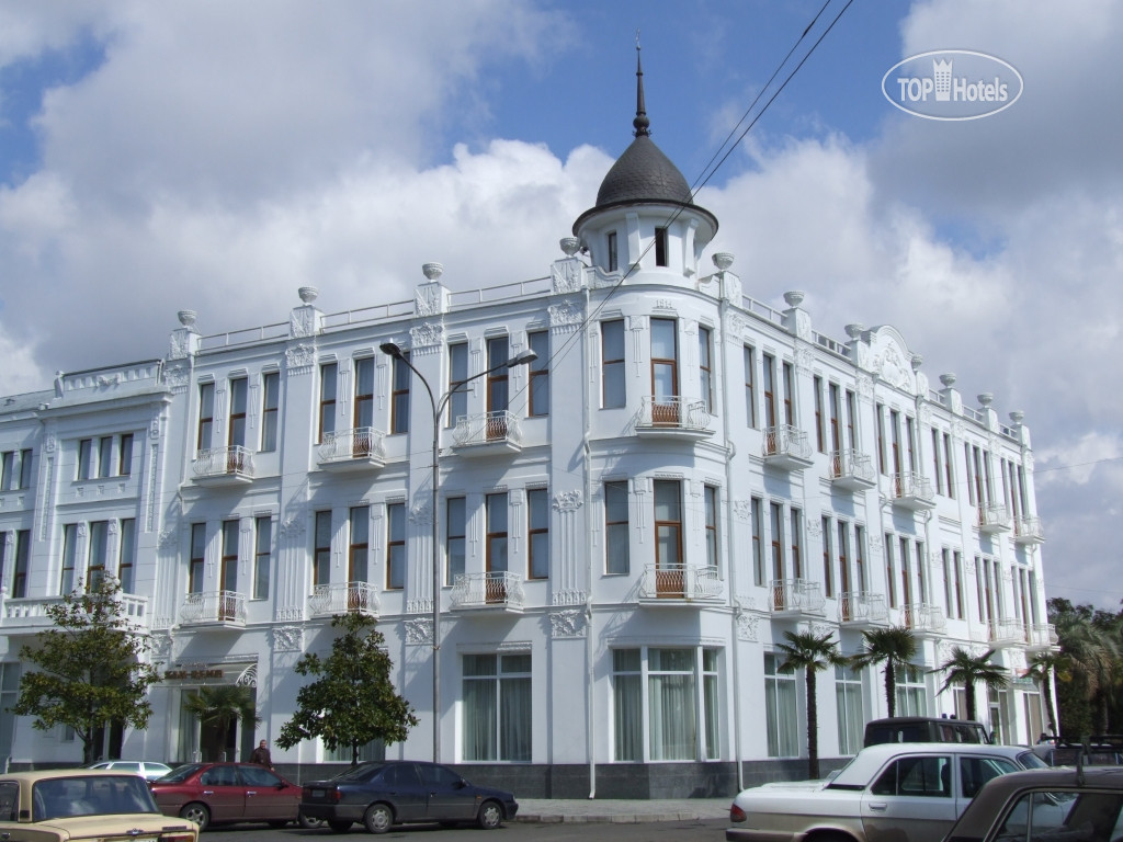 Ritsa 3 батуми. Гостиница рица сухум. Рица, абхазия, сухум, проспект леона. Рица 4 абхазия сухум. Риц 3.