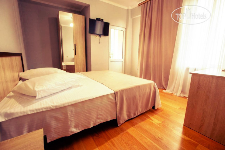 New photos from tourists Sunset Rock otel
