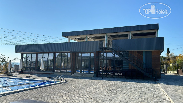 Фотографии отельера Manresa (Манреса) Resort