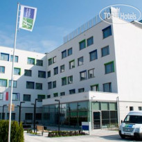 Holiday Inn Express Warsaw Airport 