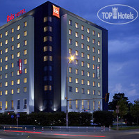 Ibis Warszawa Reduta 2*