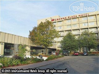 Фото Crowne Plaza Toronto Don Valley