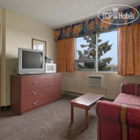 Days Inn and Conference Center Edmonton Airport 