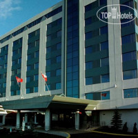 Crowne Plaza Montreal Airport 4*