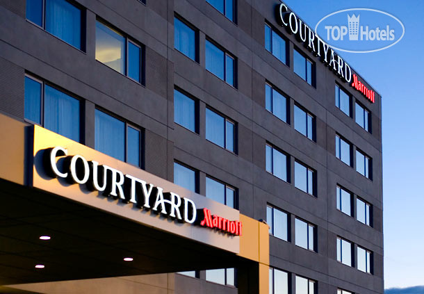 Фотографии отеля  Courtyard Montreal Airport 3*