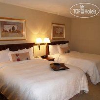 Hampton Inn & Suites by Hilton Toronto Airport 